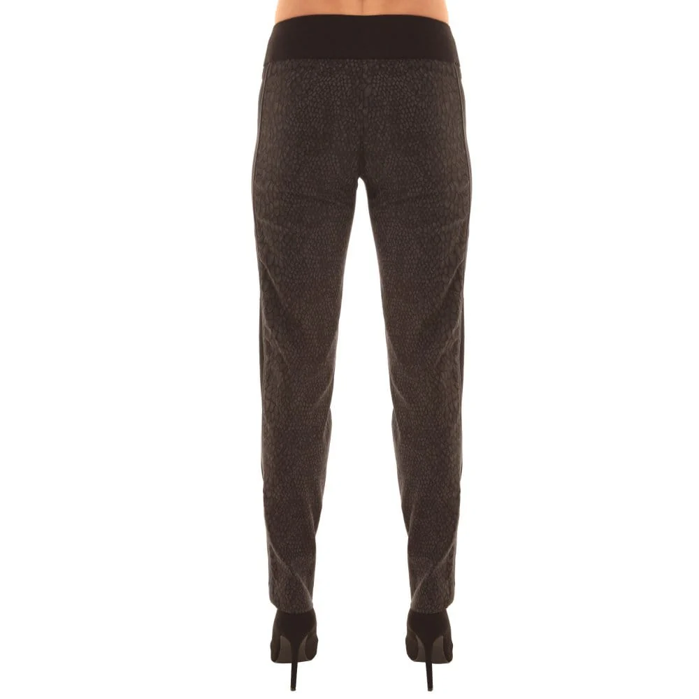 Lisette Scale Print Narrow Pant With Side Pipe Black - Image 4