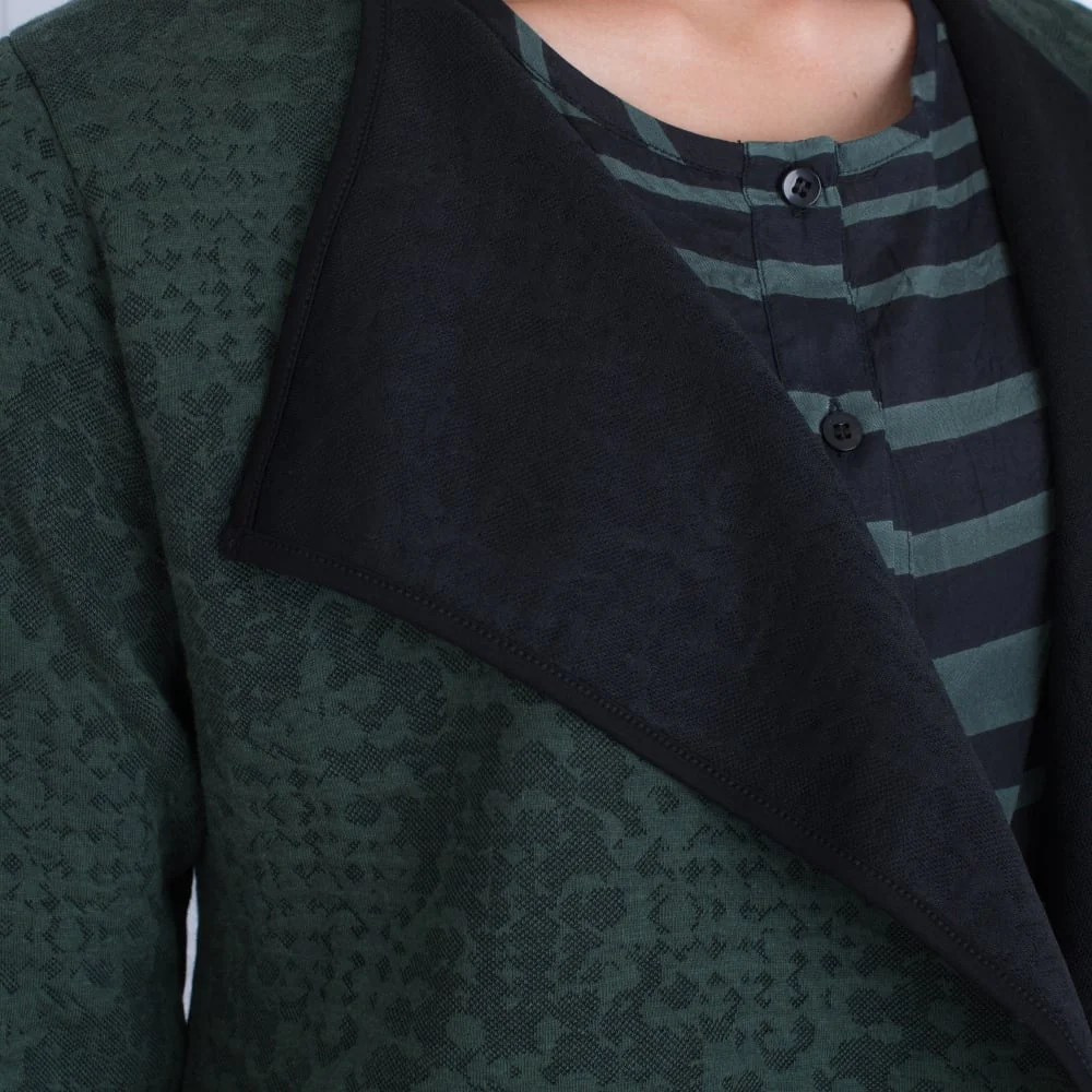 Masai Iri Jersey Jacket With Contrast Lining Black/Green - Image 6