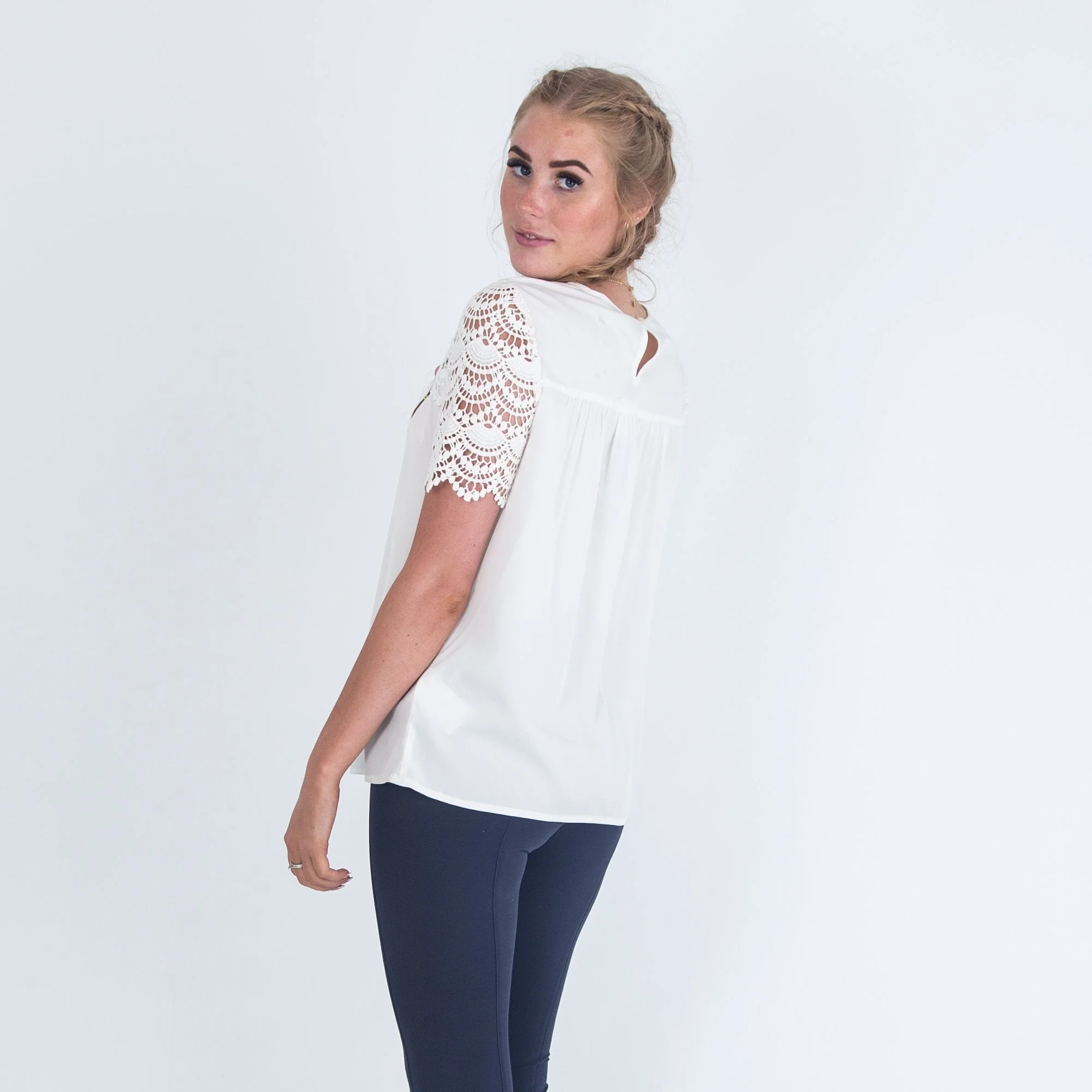 SET Blouse With Lace Top And Sleeve Detail Cream - Image 3