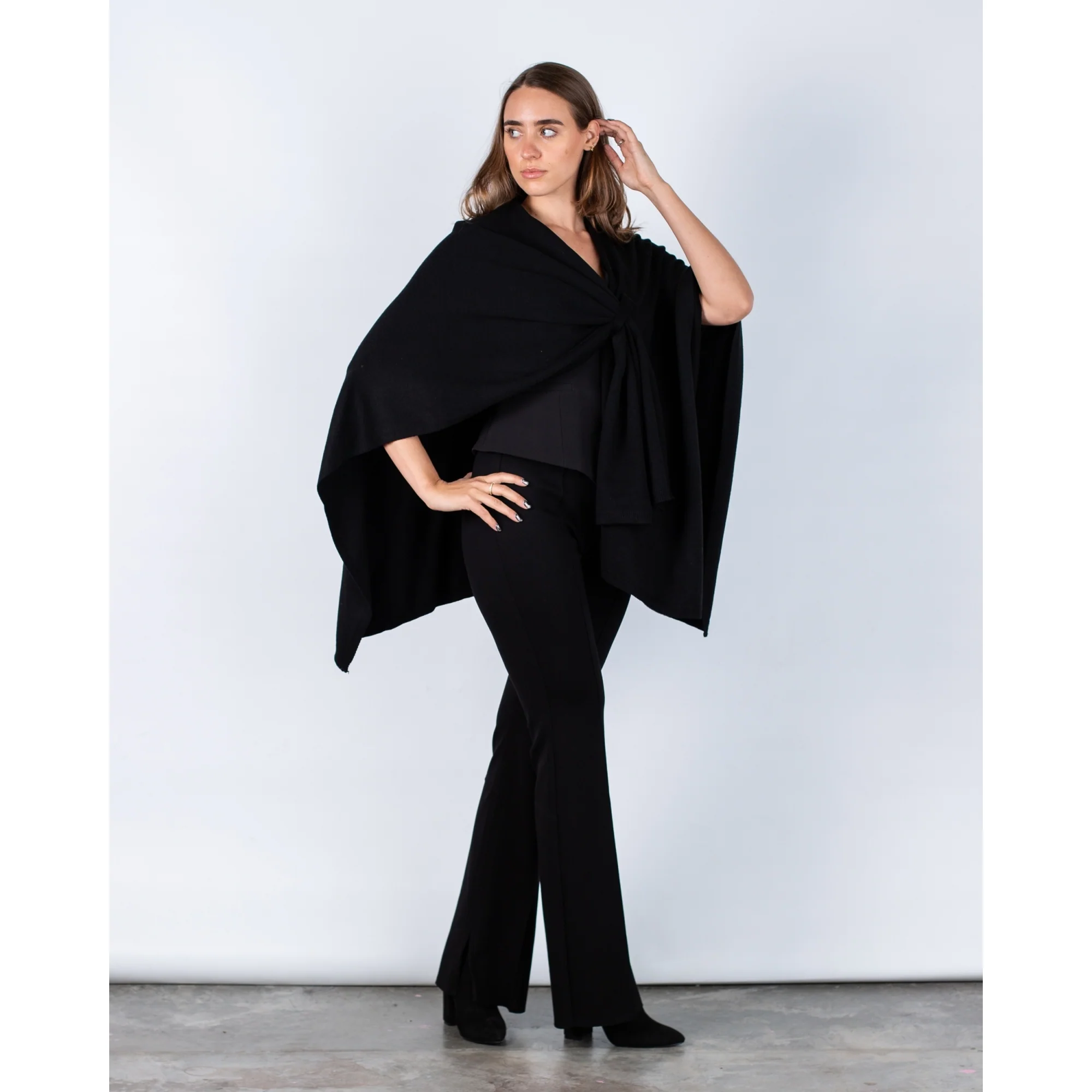 Zelly Poncho With Pull Through Fastening Black - Image 3